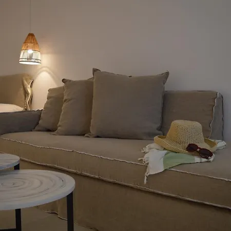 Super Paradise Hotel מלון סופר פרדייז ביץ'