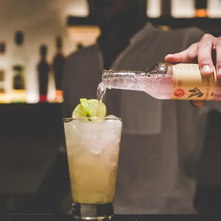 Super Paradise Hotel 2* סופר פרדייז ביץ'