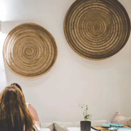 מלון Super Paradise Hotel 2*