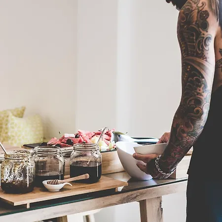 מלון Super Paradise Hotel