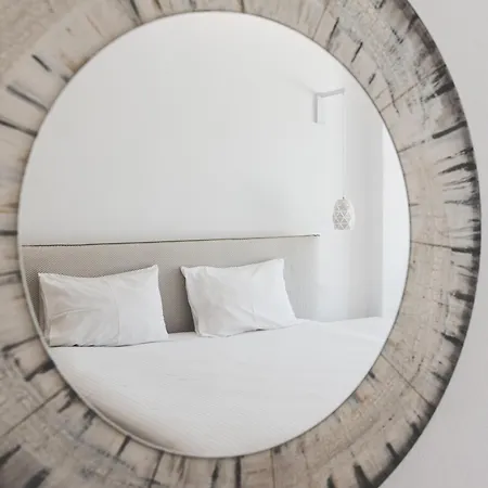 מלון Super Paradise Hotel 2*