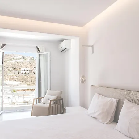 Super Paradise Suites