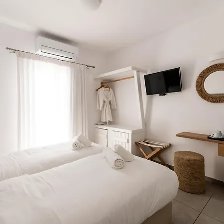 Super Paradise Suites