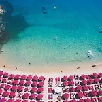 Super Paradise Hotel Hotell